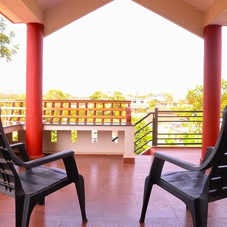 Coorg Girinivas Deluxe Homestay-Wi-Fi Madikeri Eksteriør billede