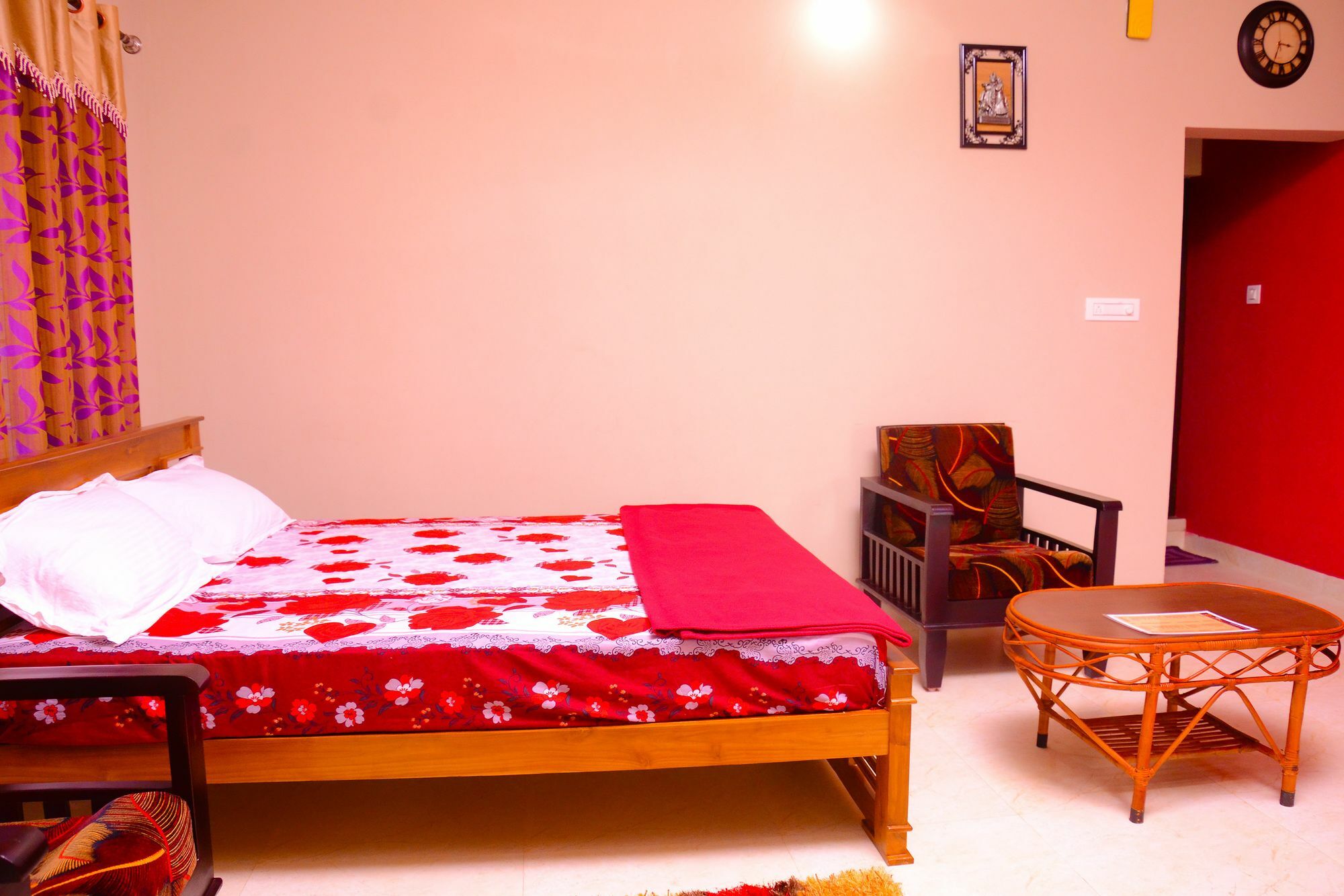 Coorg Girinivas Deluxe Homestay-Wi-Fi Madikeri Eksteriør billede