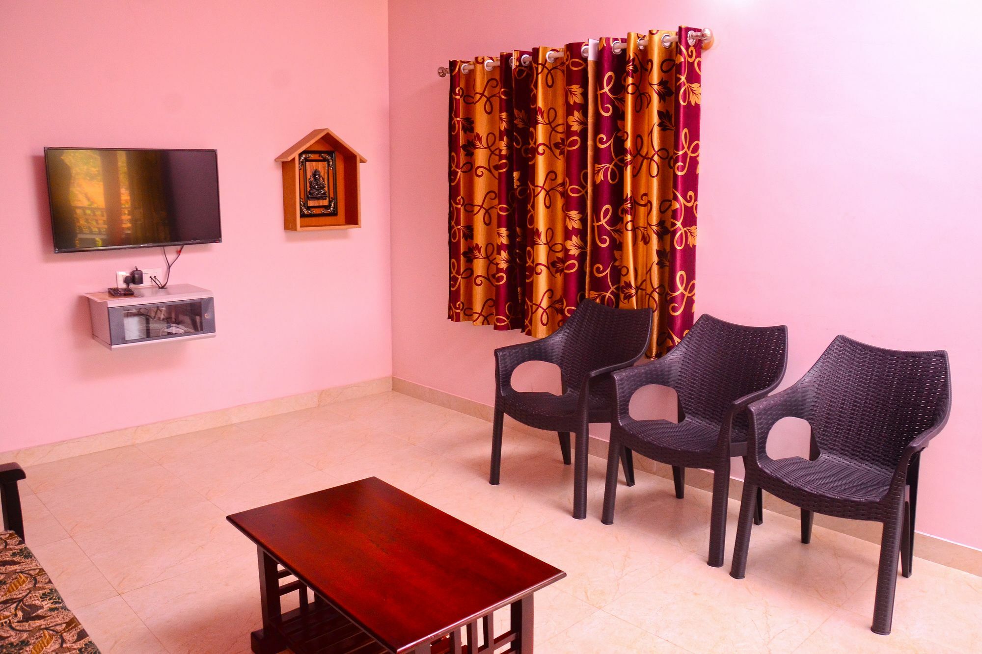 Coorg Girinivas Deluxe Homestay-Wi-Fi Madikeri Eksteriør billede